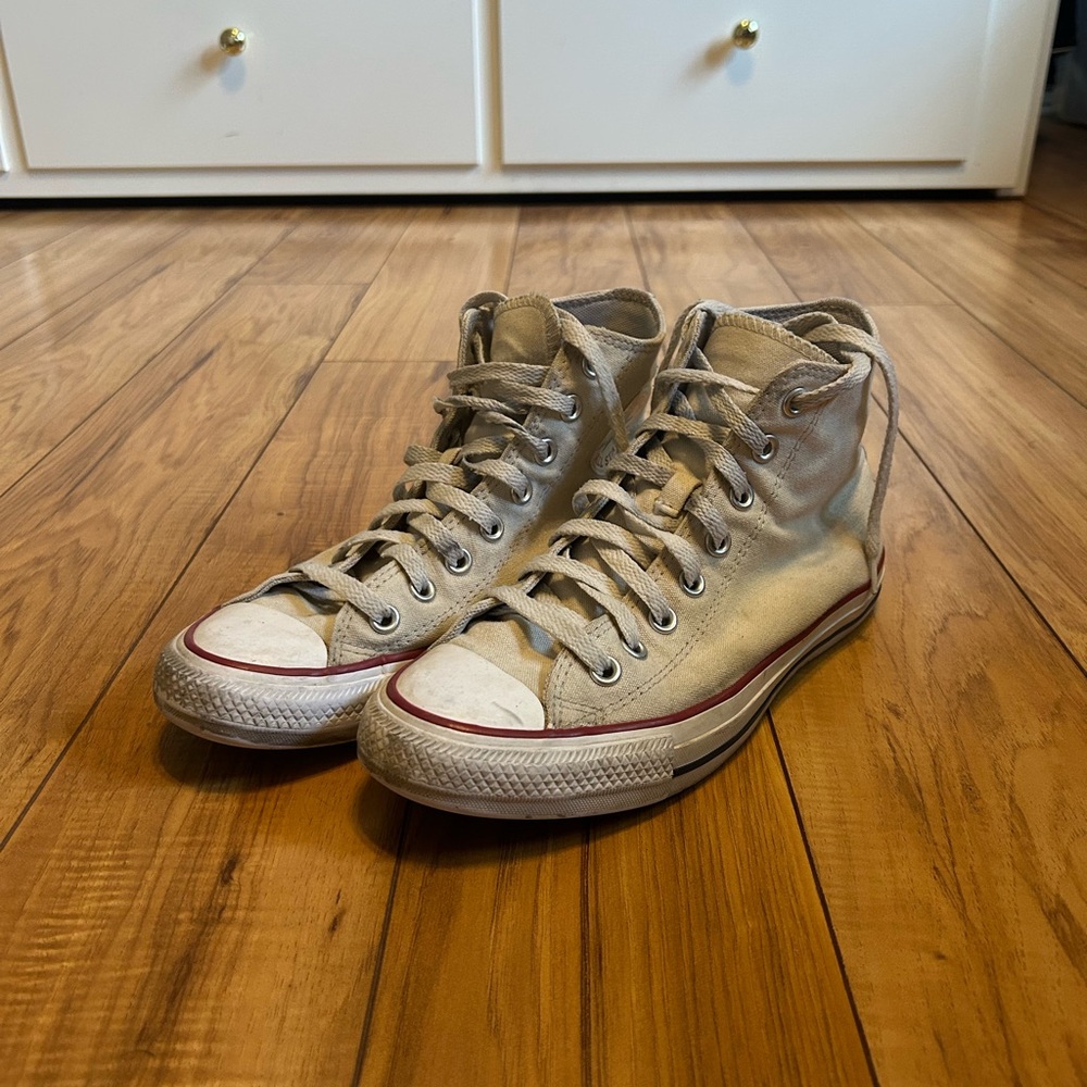 Women's white converse